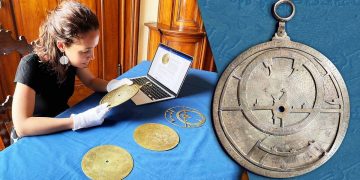 astrolab vechi de 1000 de ani